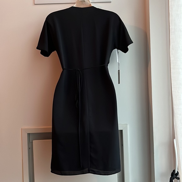 NWT Aritzia Babaton Wallace Dress - Picture 2 of 6